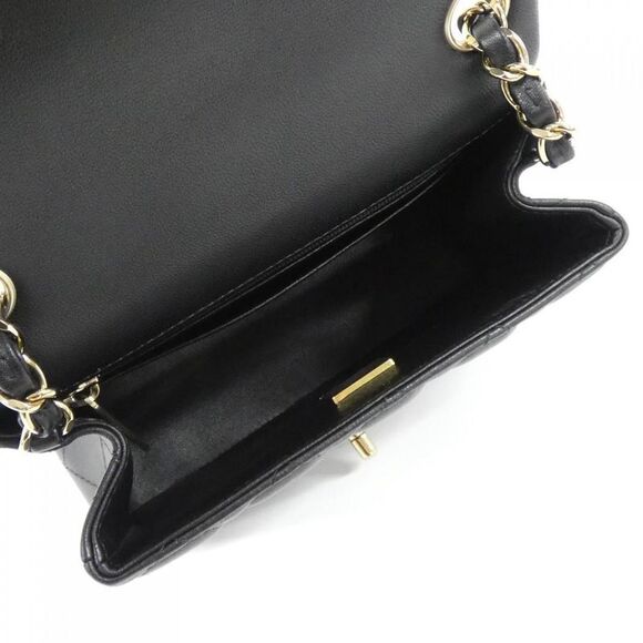 Chanel 35200 Shoulder Bag - Picture 6 of 7